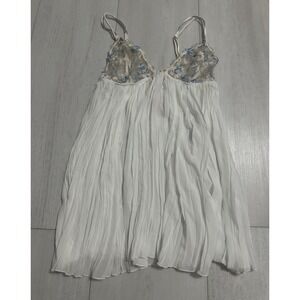 NWT Victoria's Secret Lingerie Cami White Sz S Embroidered Floral Pink Blue Gold